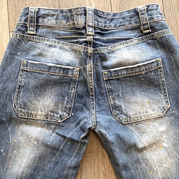 Woman’s ZARA Distressed Light Wash Jeans - Picture 8 of 10